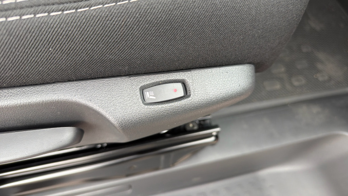 Renault Trafic Lwb Diesel LL30 Blue dCi 150 Extra [Safety] Van - Image 35